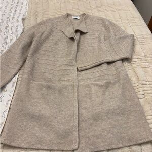 Old Navy Light Oatmeal cream 3/4 length soft Knit Cardigan with pockets S